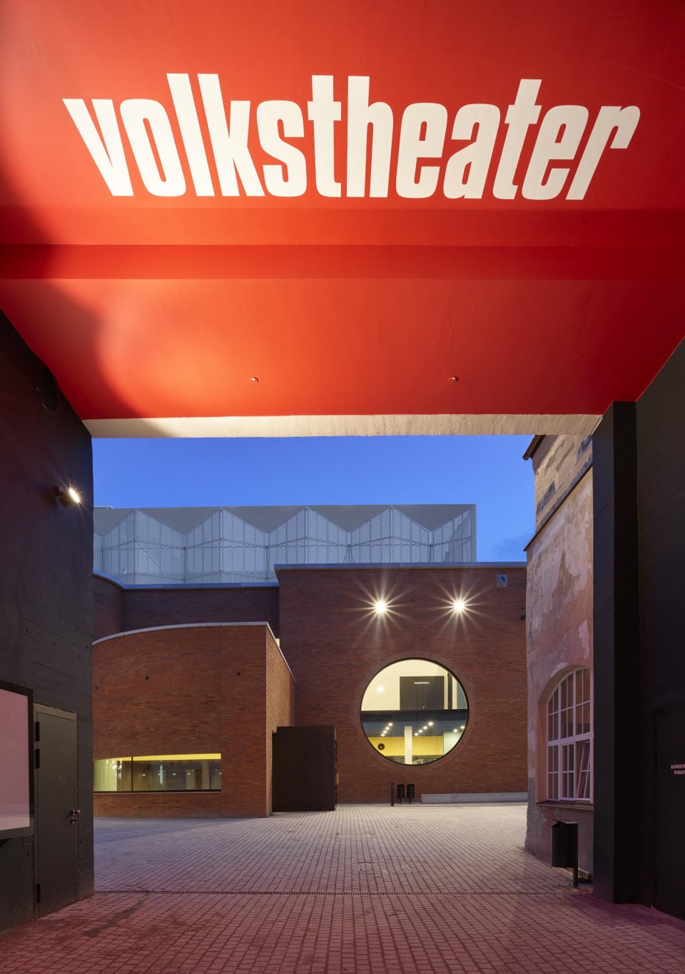 Münchner Volkstheater • Lederer Ragnarsdóttir